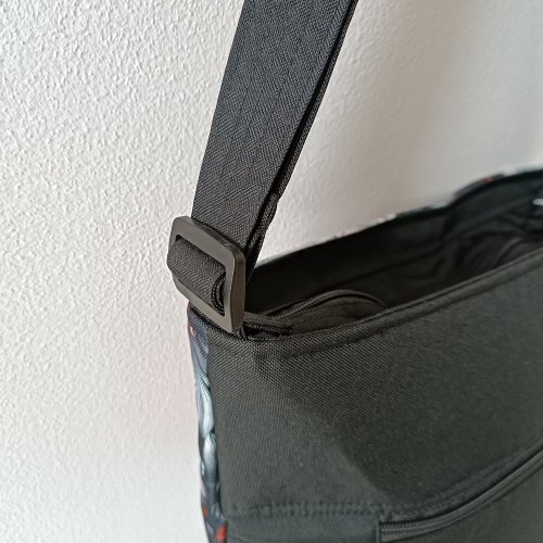 Crossbody kabelka - Barevné abstraktní květiny
