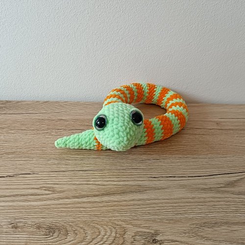 Had - Barva: Růžovo - šedá